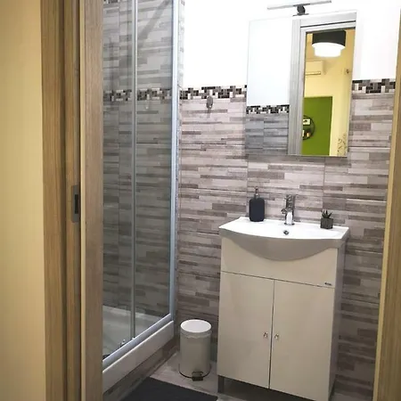 Πανσιόν The Royals 4*