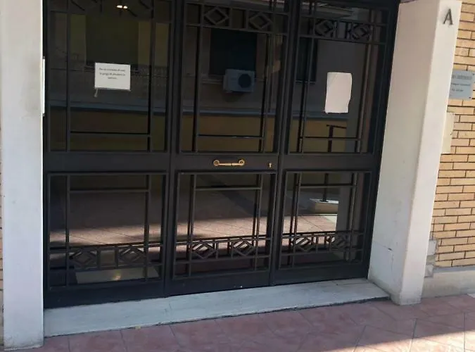 The Royals ゲストハウス ローマ